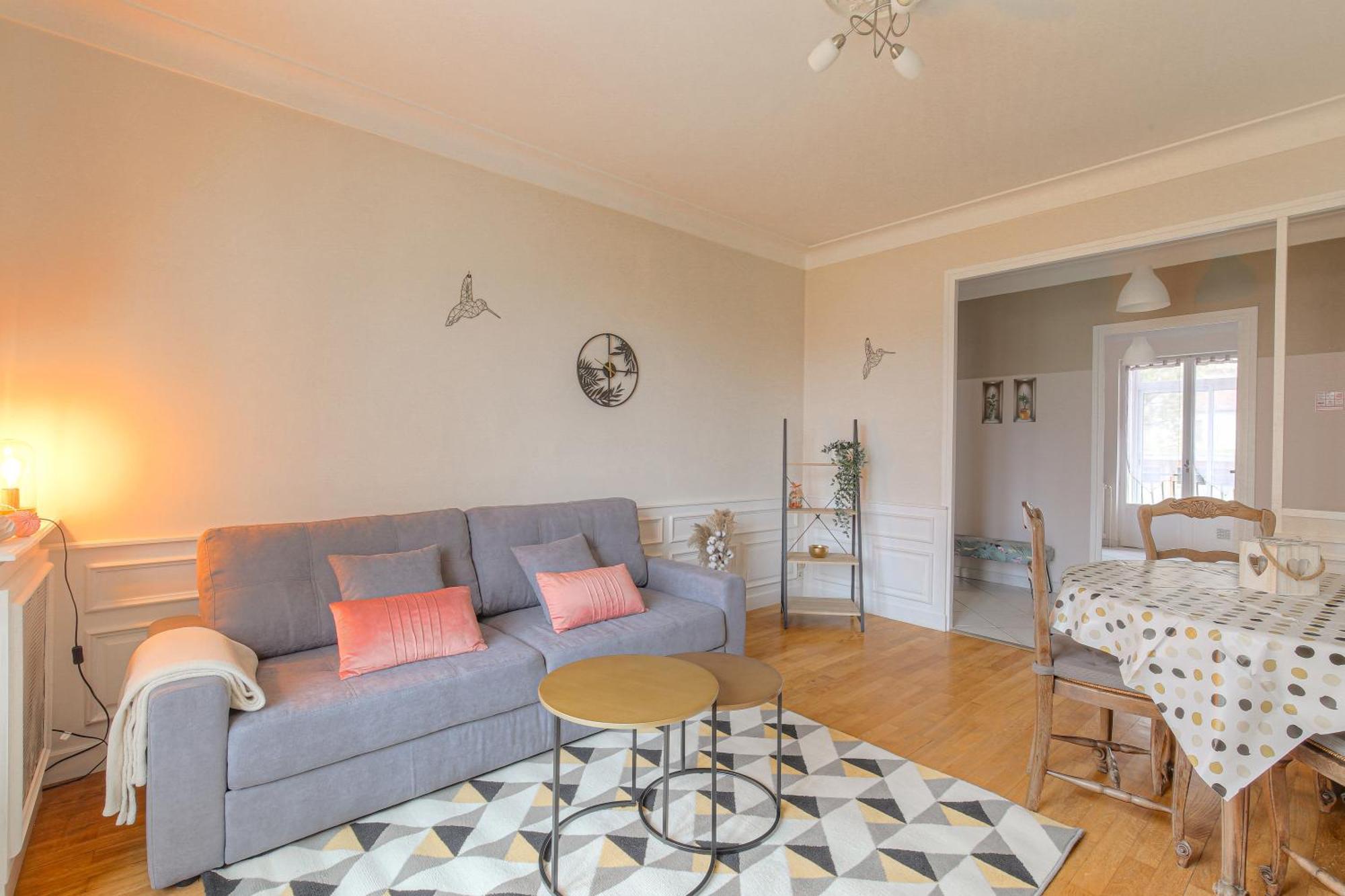 Le Parilly - Ma Cabotte Apartment เวนิส์ซูซ์ ภายนอก รูปภาพ